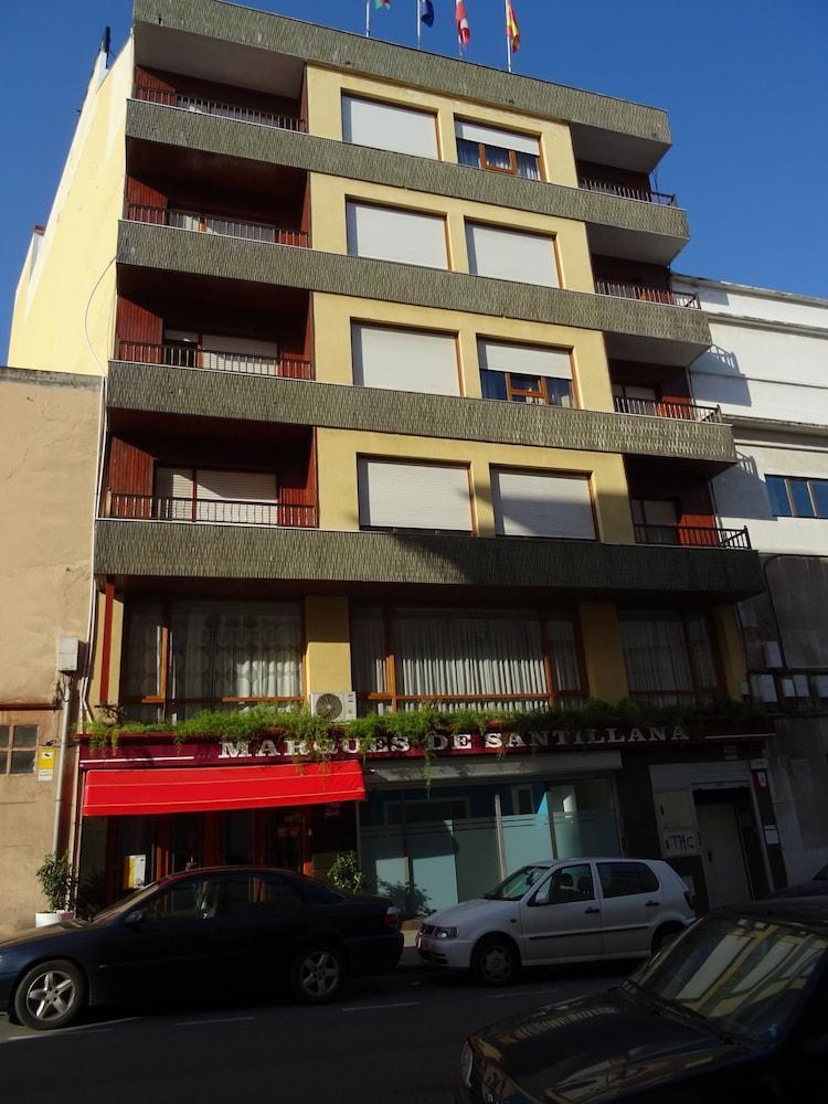 Hotel Marques De Santillana Torrelavega Exteriér fotografie