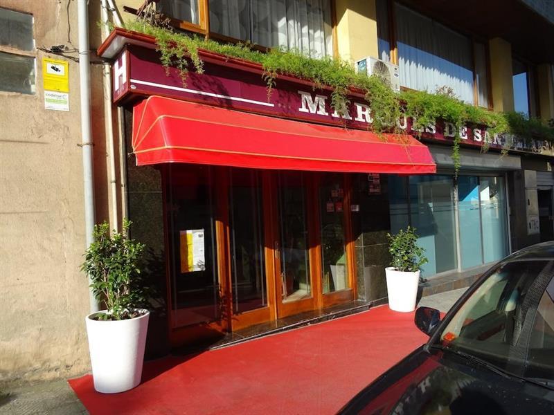 Hotel Marques De Santillana Torrelavega Exteriér fotografie