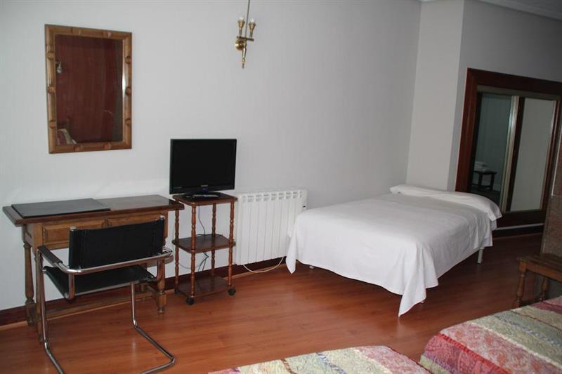 Hotel Marques De Santillana Torrelavega Exteriér fotografie